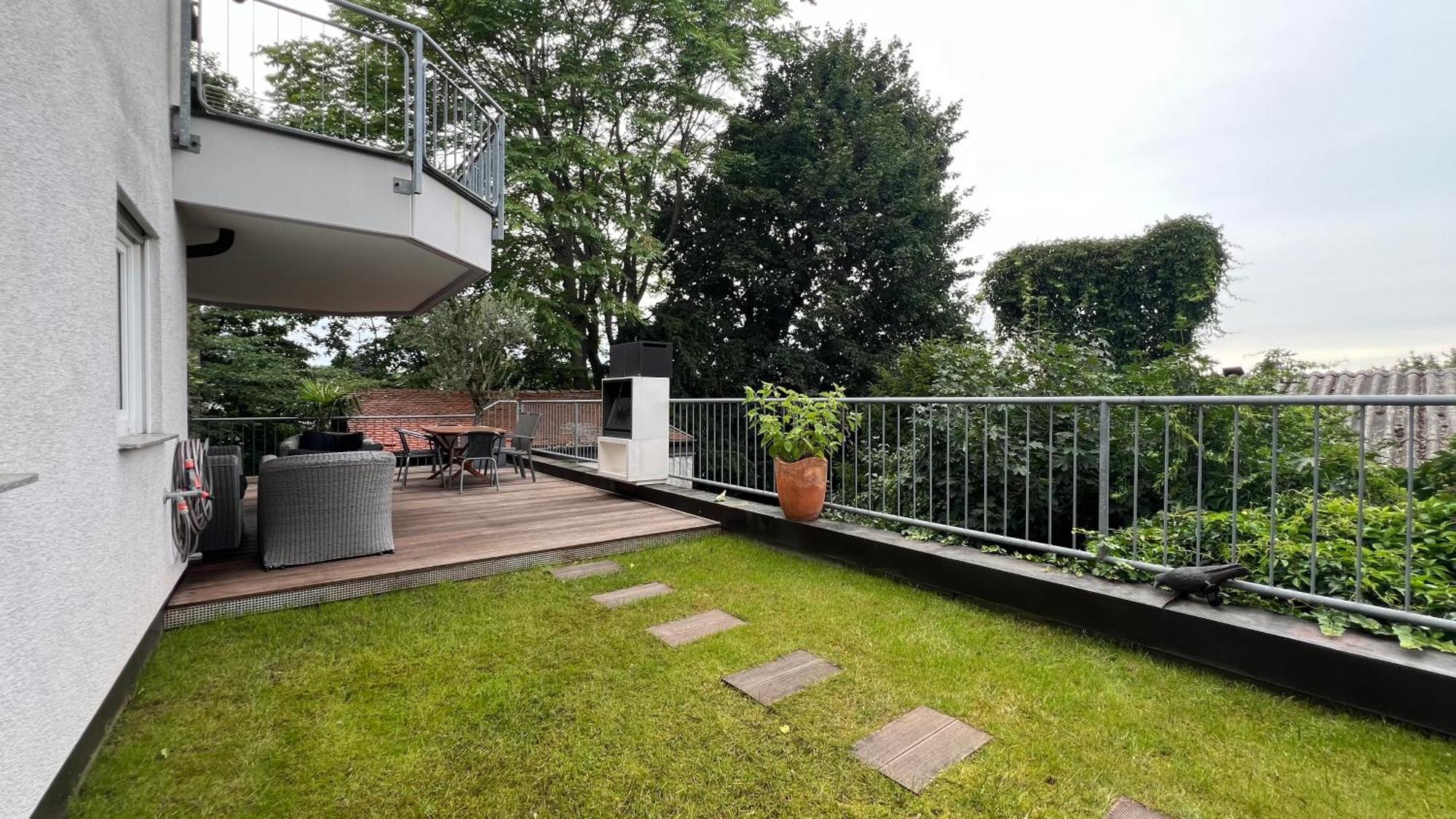 Ludwigshome Luxus - Zentral, Kostenloser Parkplatz, Terrasse Ludwigsburg Eksteriør bilde