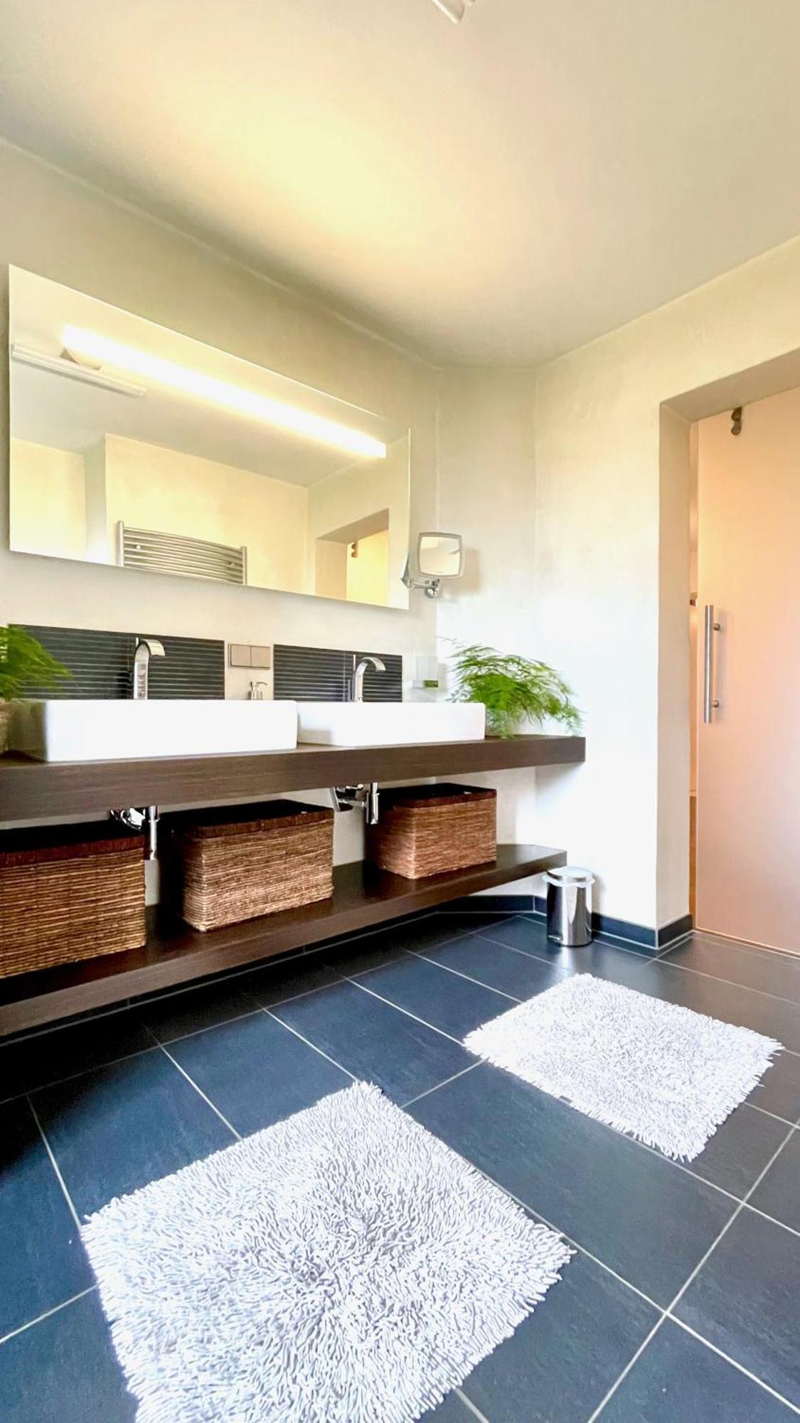 Ludwigshome Luxus - Zentral, Kostenloser Parkplatz, Terrasse Ludwigsburg Eksteriør bilde